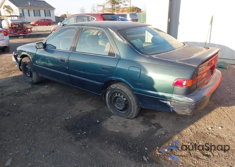 1998 Toyota Camry Le z USA, uszkodzony, nr VIN 4T1BG22KXWU386728